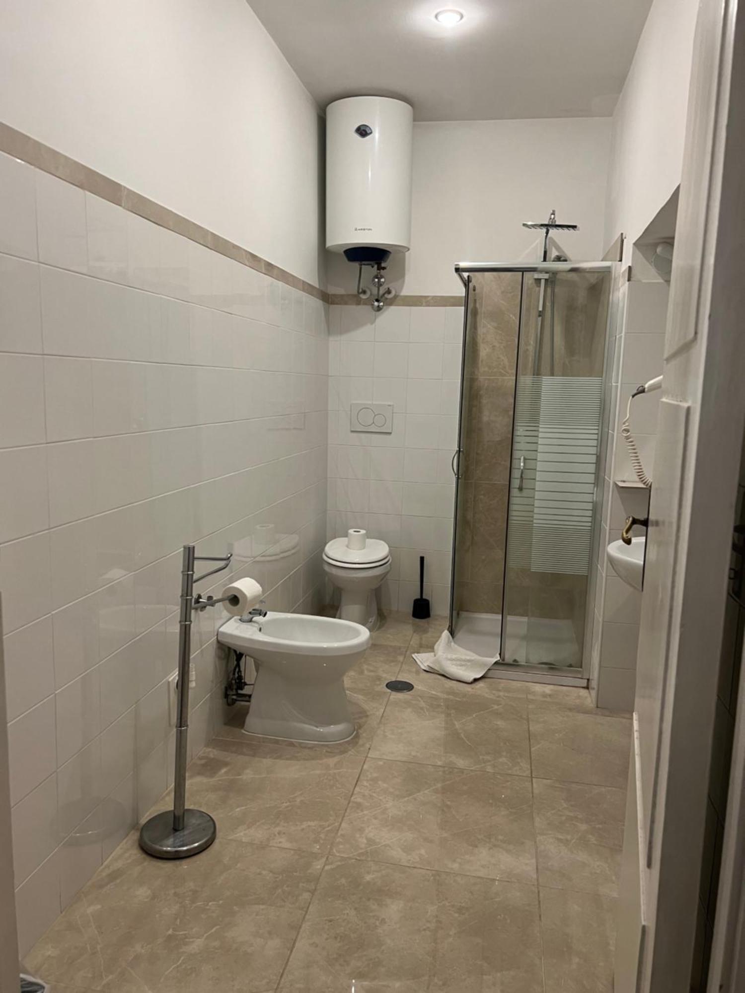 P-Suite Plaza Roma מראה חיצוני תמונה