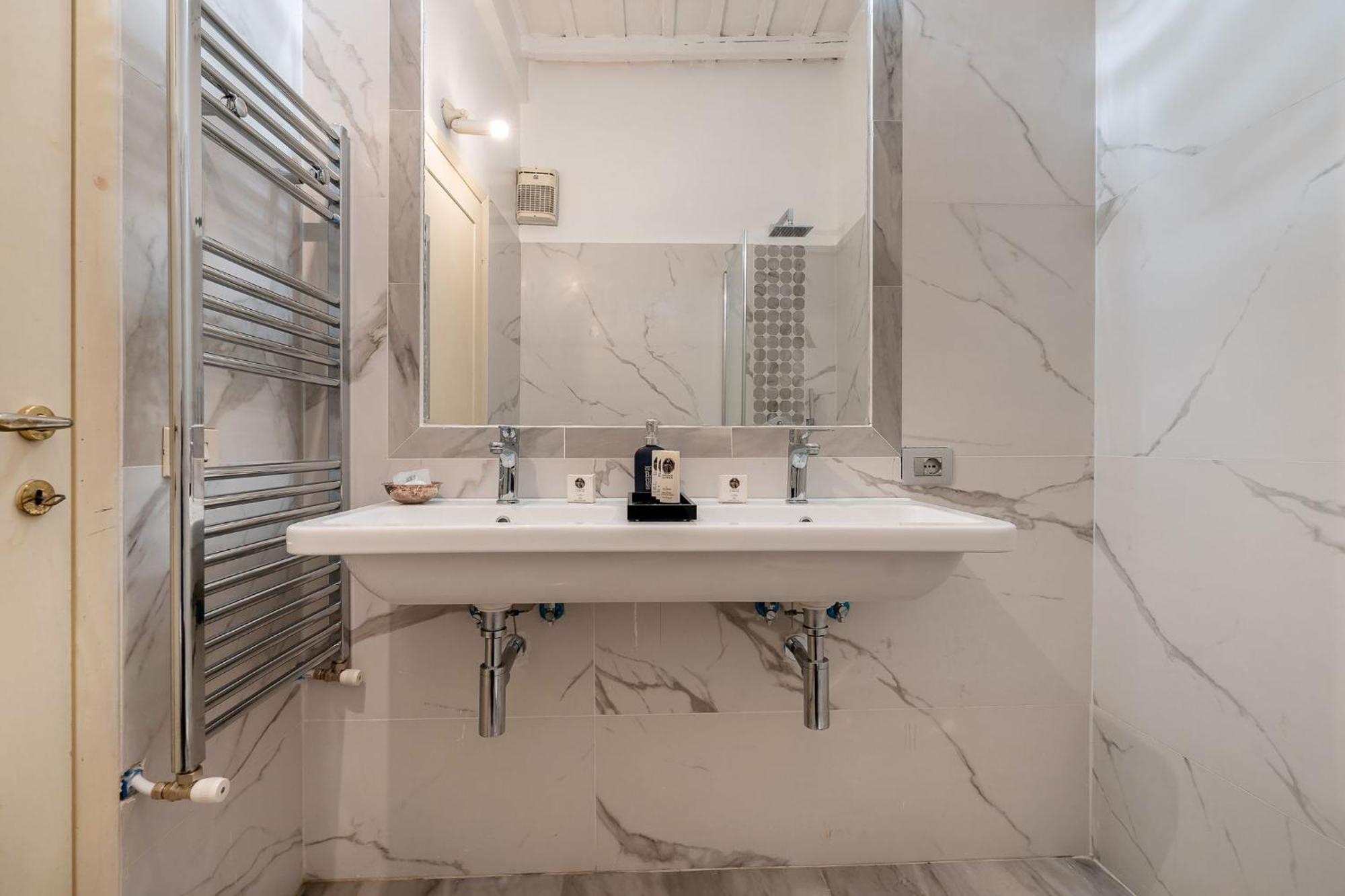 P-Suite Plaza Roma מראה חיצוני תמונה